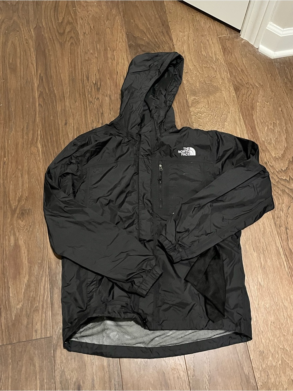 The North Face Black Hooded Windbreaker Anorak Small Men’s jacket zip up